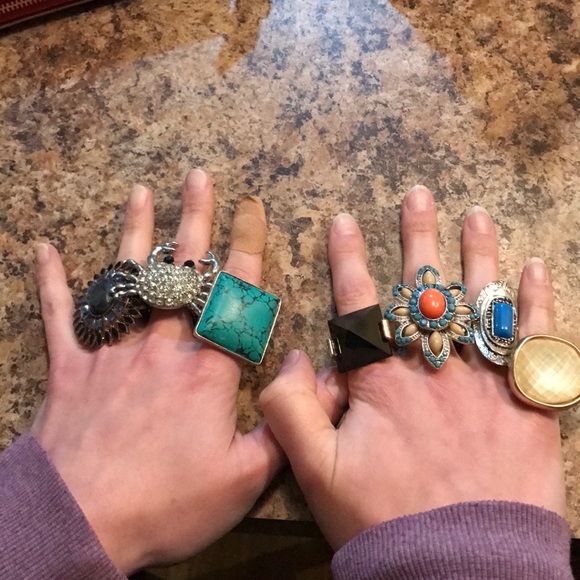 7 Statement Rings - Picture 2 of 3